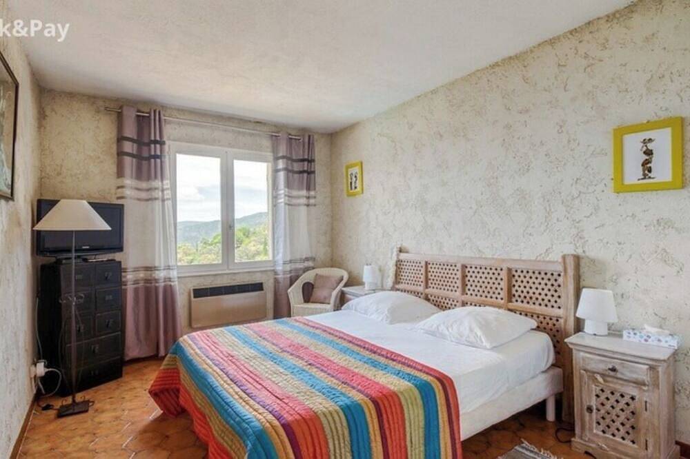 Promo Derniere Minute villa avec piscine privée chauffée, vue féerique,confort, in Rayol-Canadel-sur-Mer, Côte méditerranéenne (France)