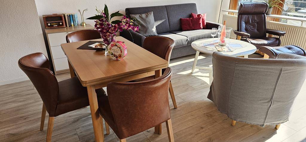 Ferienwohnung für 4 Personen, mit Balkon und Balkon/Terrasse in Döse - 2