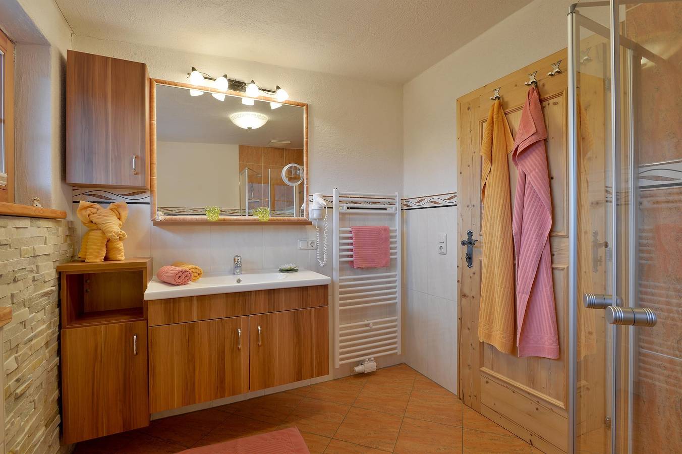 Ganze Ferienwohnung, Ackerlspitz/1 Schlafraum/Dusche, Wc in Going am Wilden Kaiser, Kaisergebirge