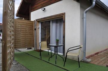 Gîte pour 3 personnes, avec terrasse à Sainte-Hélène-sur-Isère