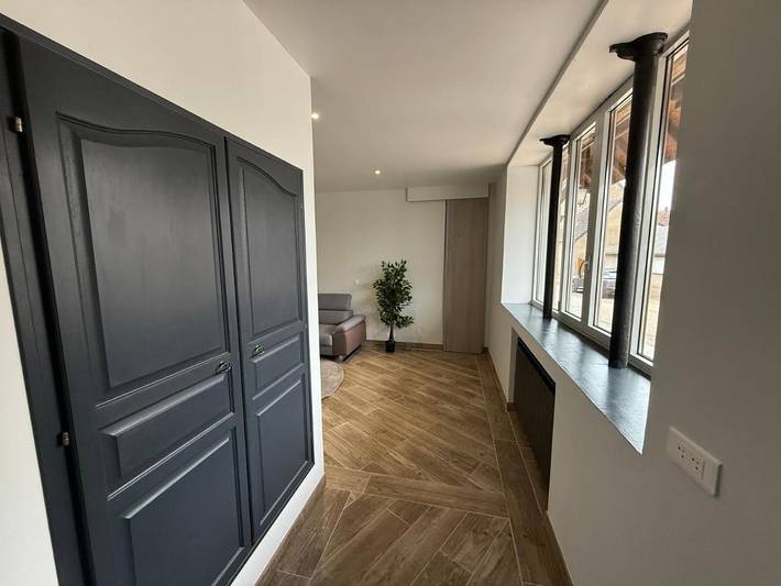 Location de vacances pour 13 personnes, avec vue et jardin, animaux acceptés à Saint-Parize-le-Châtel - 4