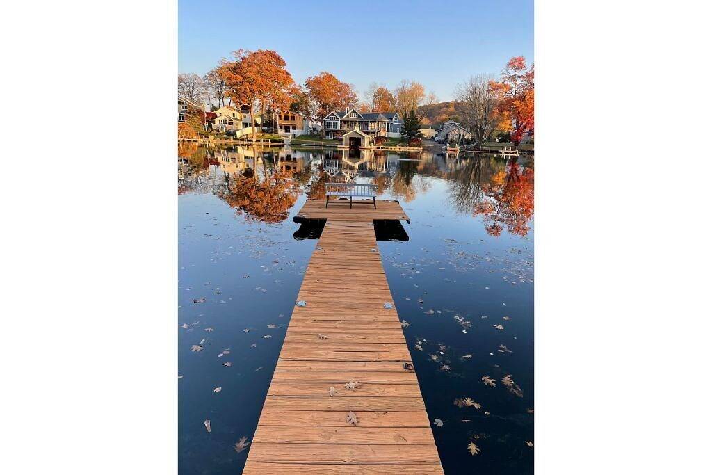 Lakeside Home w/Lake Access, Dock & Water Views! in Hopatcong, Lake Hopatcong