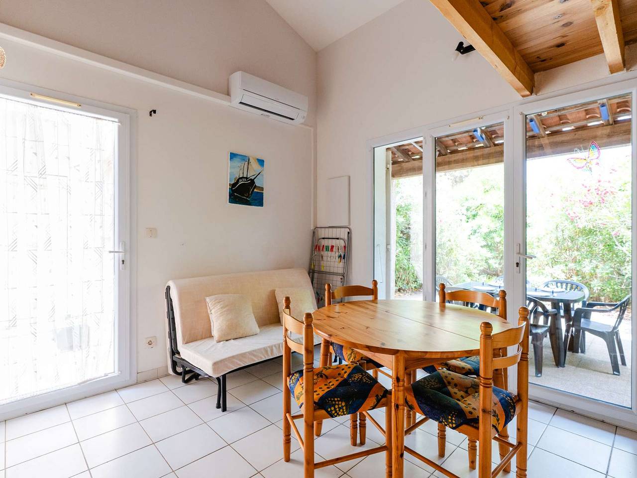 Klimatisierter T2 Pavillon mit Großer Terrasse in Gruissan (Ville), Gruissan