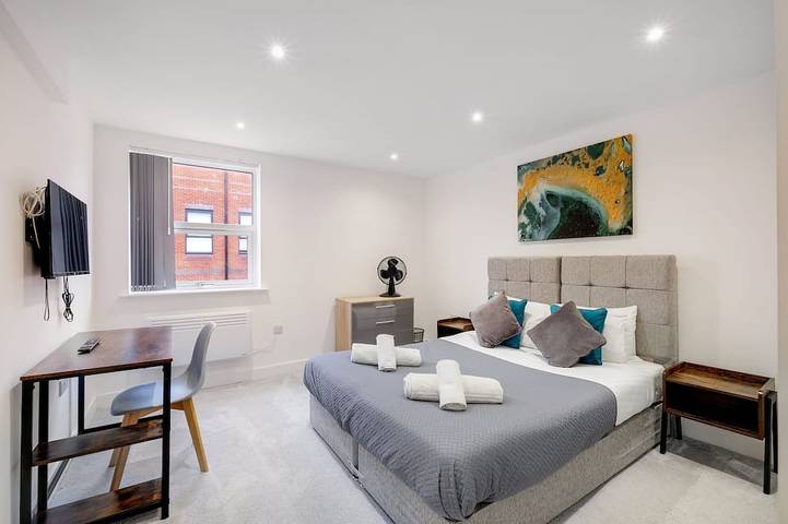 Glamping for 4 people in Surrey