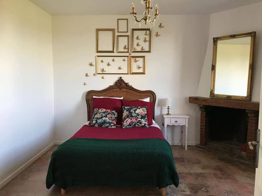 Appartement entier, Three-Bedroom Apartment in Garidech, Toulouse et ses environs