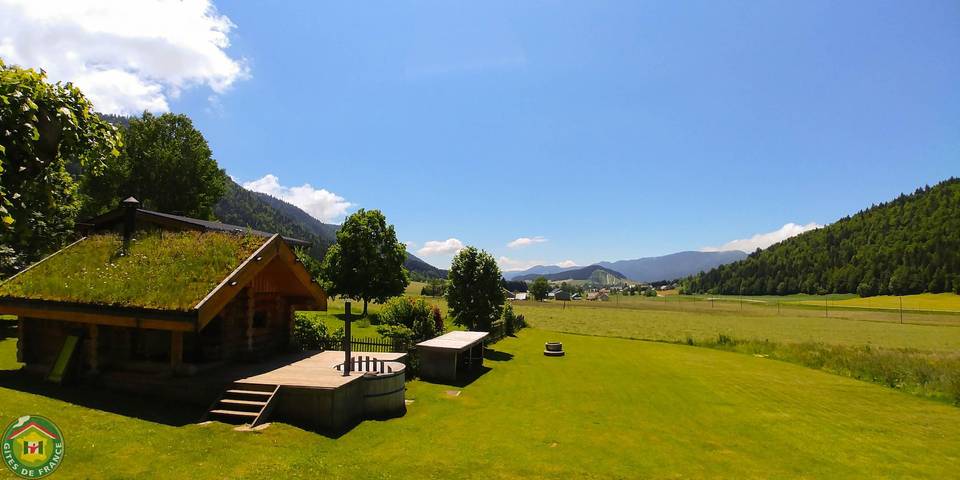 Gîte pour 12 personnes, avec jardin ainsi que sauna et terrasse dans l' Isère - 3