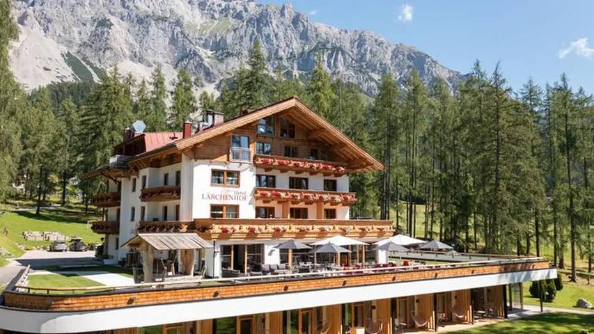 Hôtel pour 4 personnes, avec sauna et jardin ainsi que terrasse et piscine