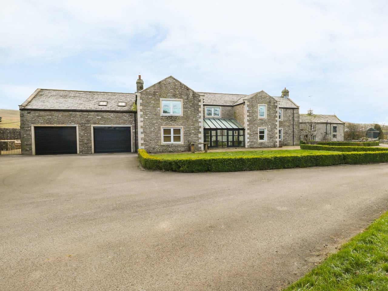 Hillside Farm in Yorkshire Dales National Park