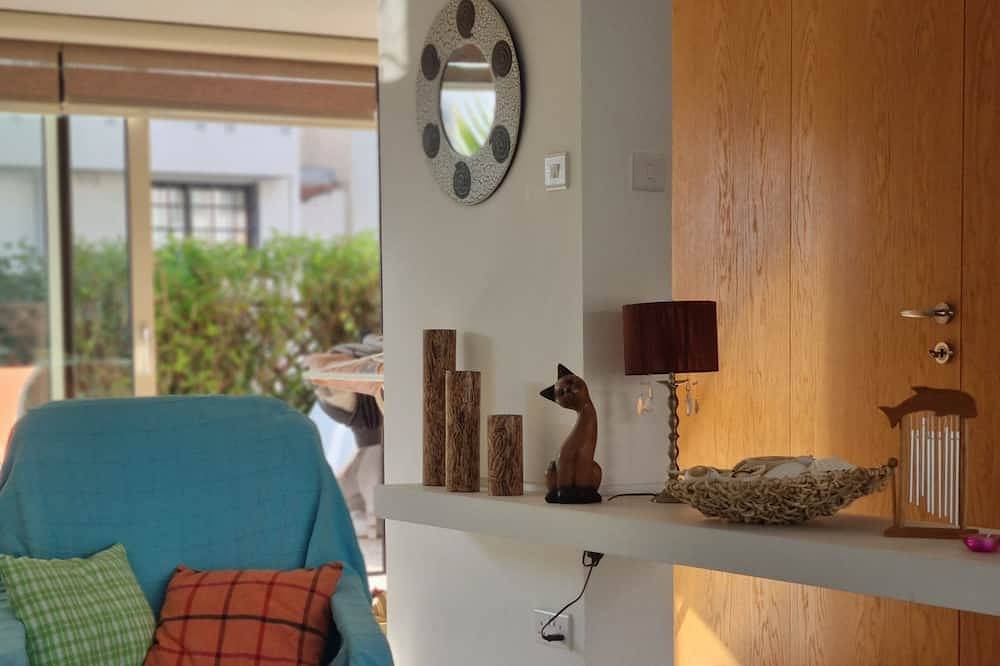 Searenity Seafronthouse - 50m from the beach in Πύλα, Larnaca Bezirk