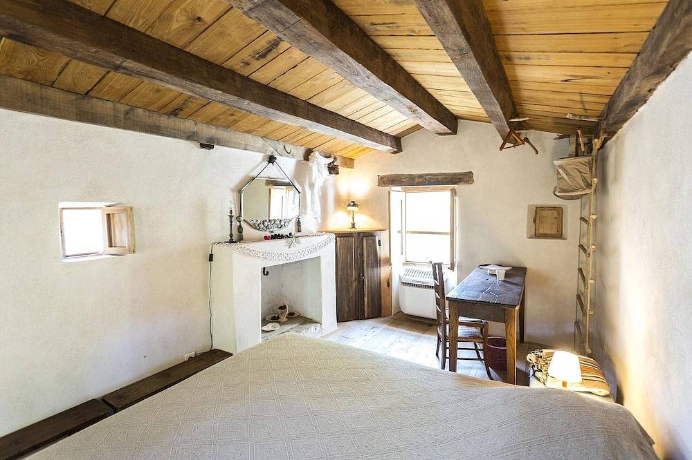 Tradizionale casa corsa di fascino in Cargese, Parco naturale regionale della Corsica