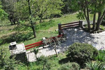 Gîte pour 6 personnes, avec piscine ainsi que terrasse et jardin à Saint-Julien-de-la-Nef