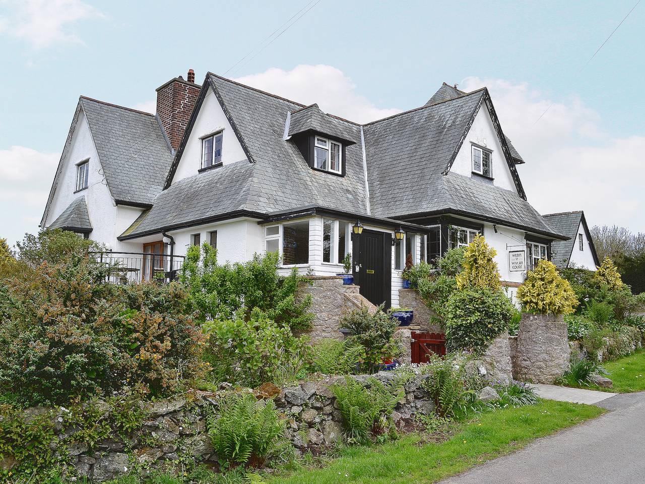Holiday Rental for 10 People in Red Wharf Bay, Isle of Anglesey