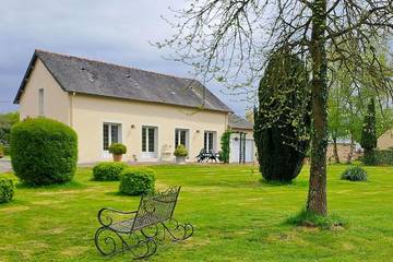 Gîte pour 3 personnes, avec jardin à Sens-de-Bretagne