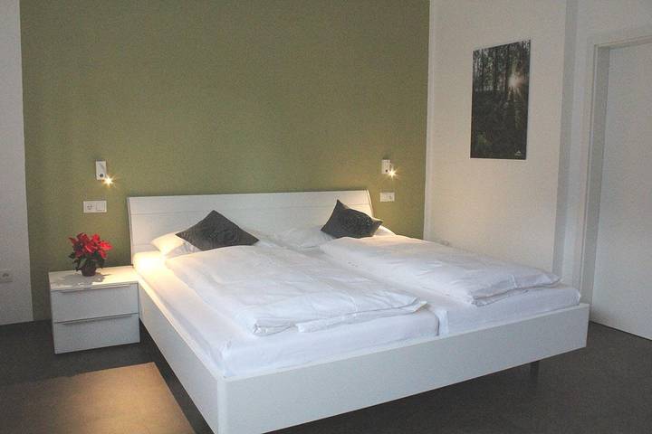 Appartamento intero, Apartment, shower, toilet, no smoker in Geiselberg, Circondario del Palatinato Sudoccidentale
