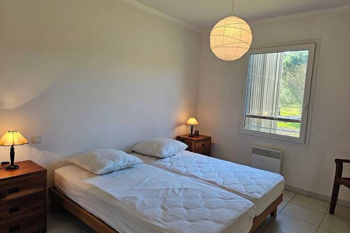 Gîte pour 6 personnes, avec piscine et terrasse, animaux acceptés dans Agay - 4