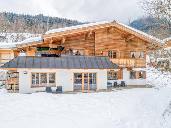 Chalet voor 8 personen, met Terras en Tuin in Maria Alm
