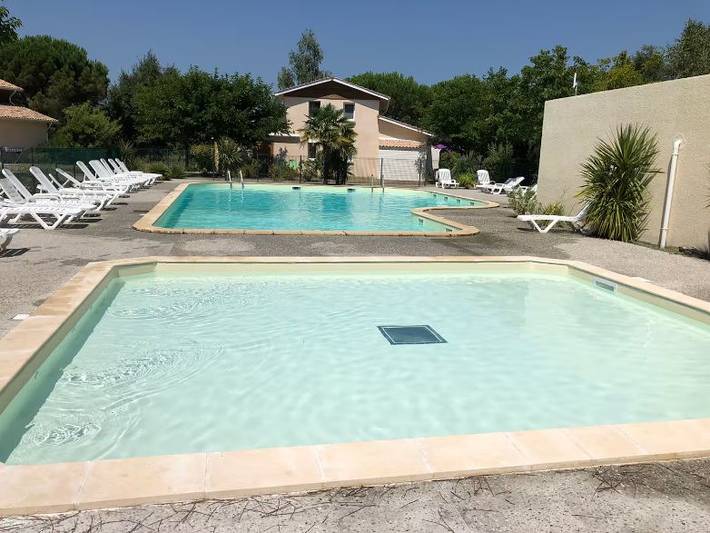 Gîte pour 4 personnes, avec piscine dans Port d'Hourtin - 2