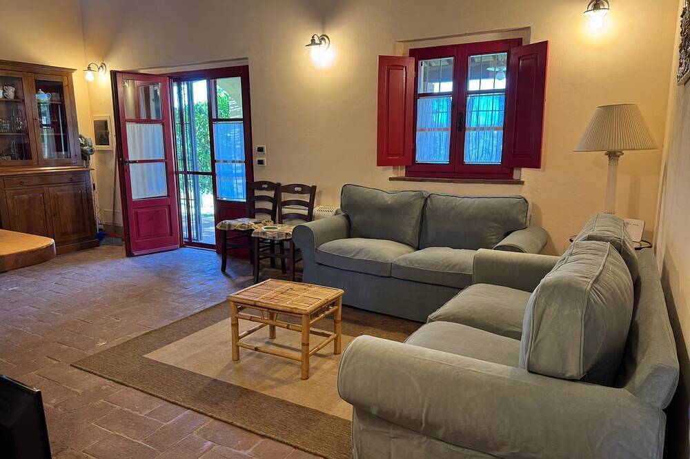Romantisches Traumhaus mit Meerblick in Einzellage für 4 Personen mit Privatpool in Riparbella, Etruskische Küste