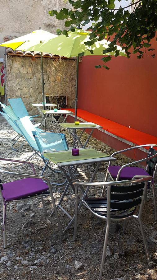 Hôtel pour 2 personnes, avec jardin, animaux acceptés à Sault - 4