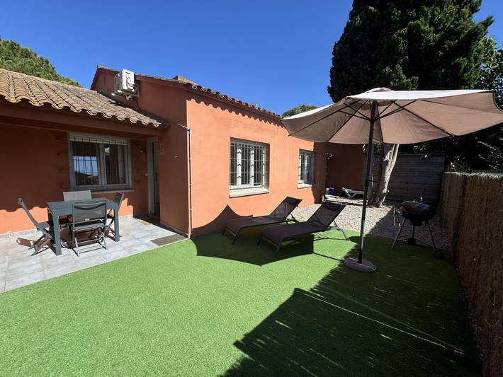 Ferienhaus für 8 Personen, mit Garten und Kinderpool sowie Pool in Mas Pinell