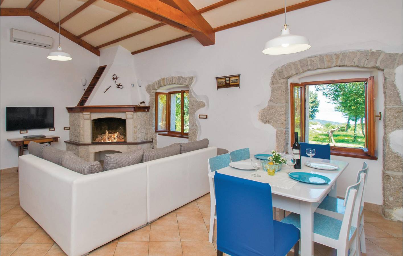 Maison de vacances pour 8 personnes avec terrasse in Côte Est De L'istrie