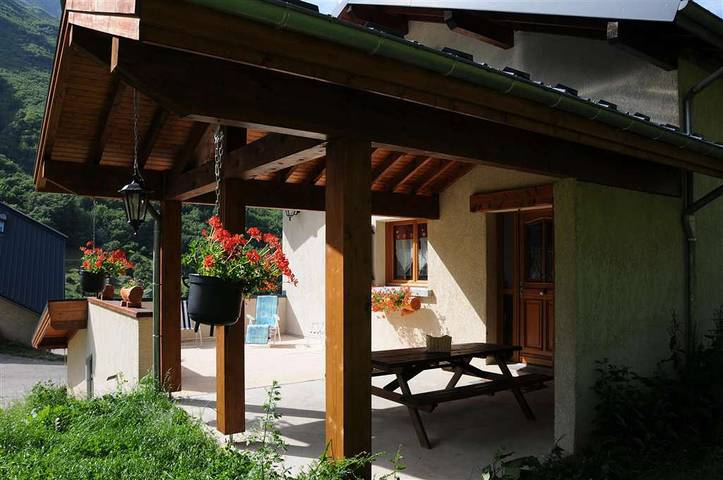 Gîte pour 12 personnes, avec jardin dans l' Isère - 2