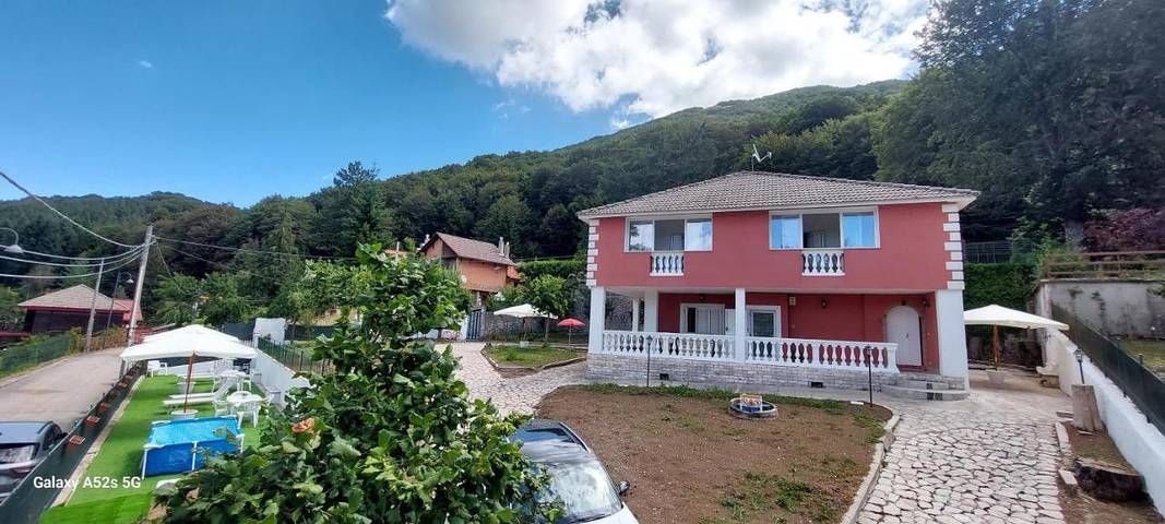 Casa vacanza per 5 persone, con terrazza e giardino in Bagnoli Irpino