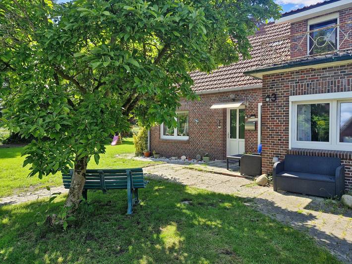Ferienwohnung für 3 Personen, mit Terrasse und Garten