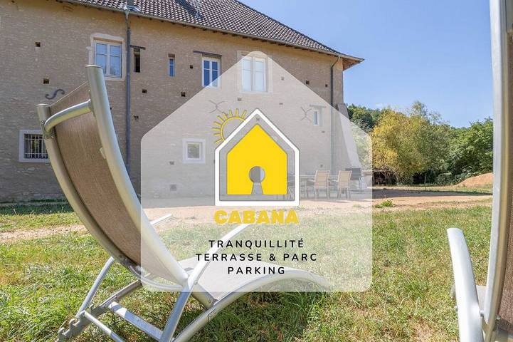 Location de vacances pour 8 personnes, avec jardin à Lugny