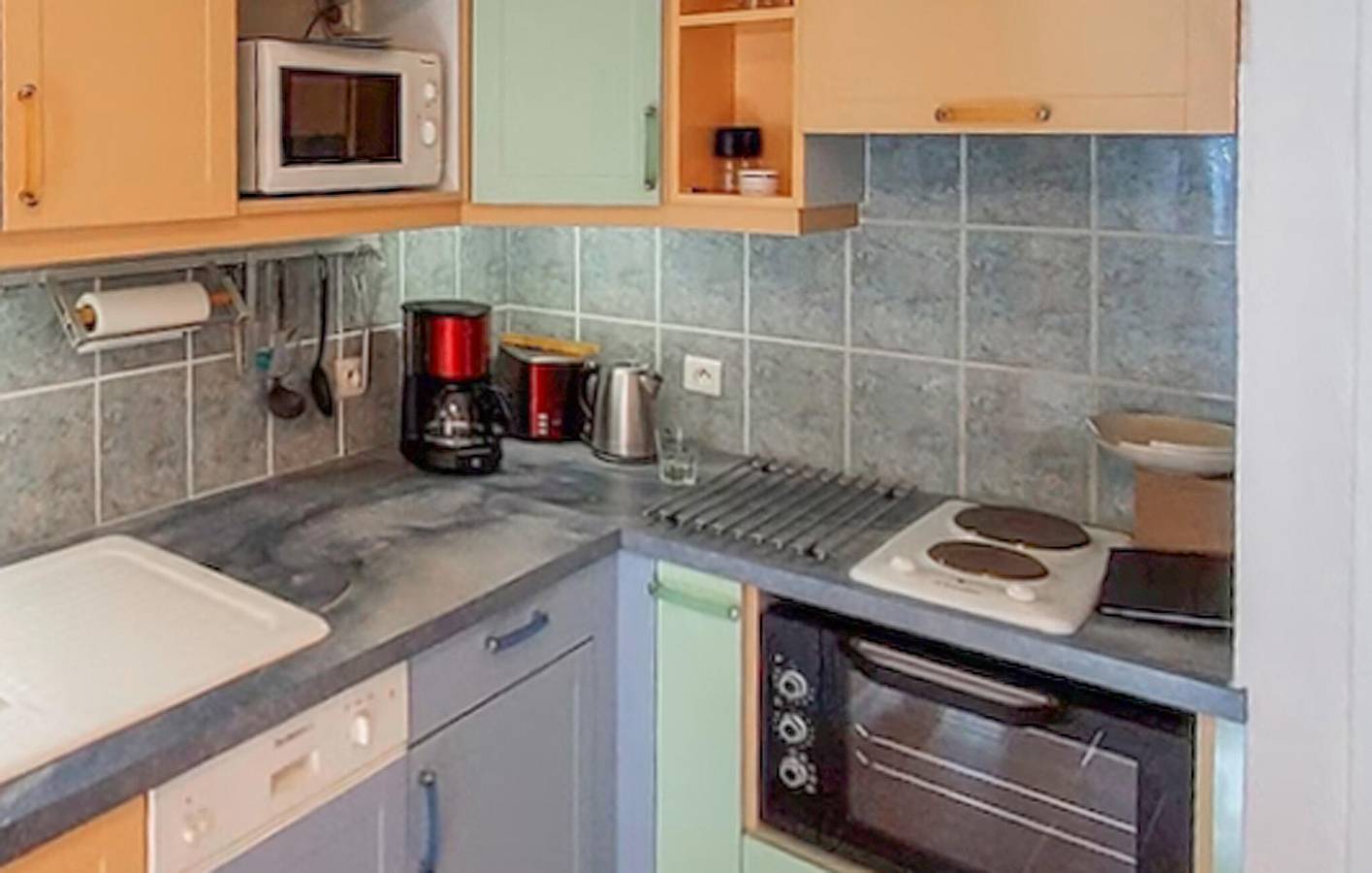 Ganze Ferienwohnung, Wohnung mit Meerblick, WiFi und Parkplatz, La Londe-les-Maures in La Londe-les-Maures, Toulon Region