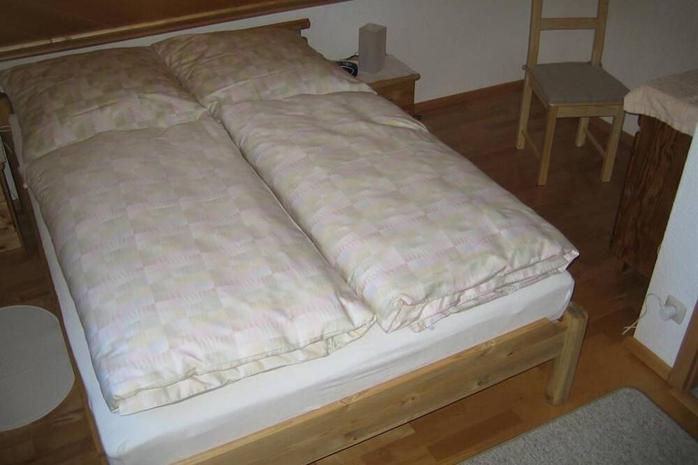 Ganze Wohnung, Appartement/Fewo Nr. 2 rechts , Dusche, Wc - Ferienwohnung Matthiesen in Kieler Förde, Heikendorf