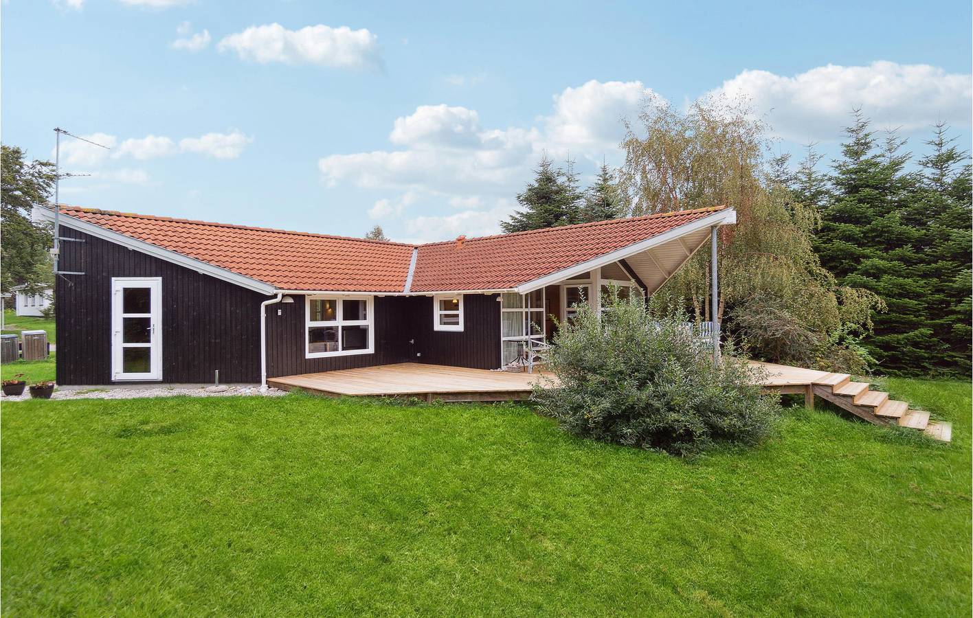Feriehus for 8 personer med terrasse in Rågeleje, Kattegat
