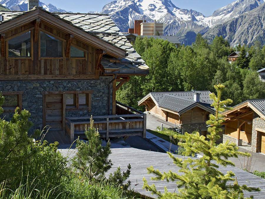 Chalet Odalys Le Lys - Chalet 14 persons - Chalet sleeps 14 (approx. 300 m²) in Mont-de-Lans, Les Deux Alpes
