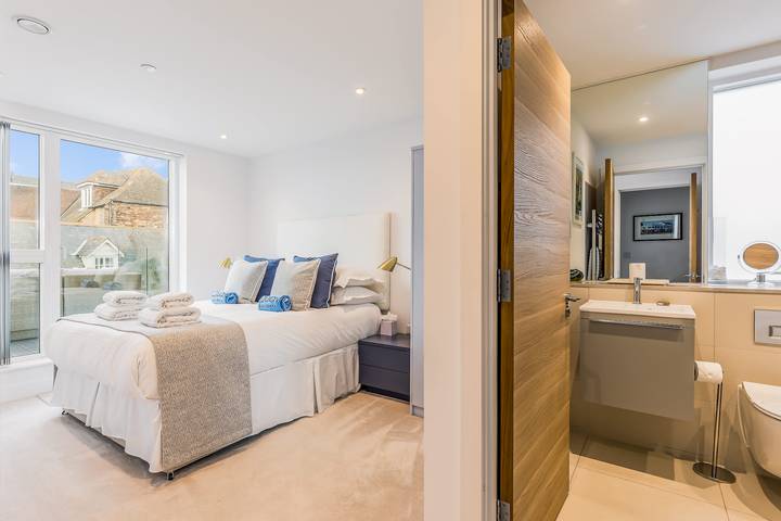 Ganze Wohnung, Vitamin Sea - Sun Terrace Overlooking Poole Quay in Poole, Poole Harbour