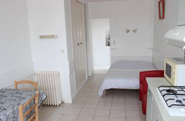 Gîte pour 2 personnes, avec jardin dans Office De Tourisme De La Roche Posay