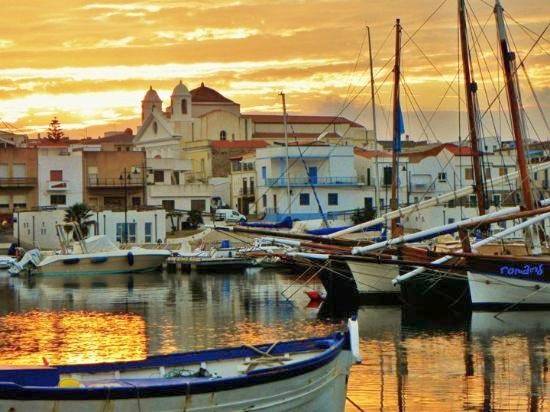 Casa vacanza per 4 persone, con panorama e terrazza in Sant'Antioco
