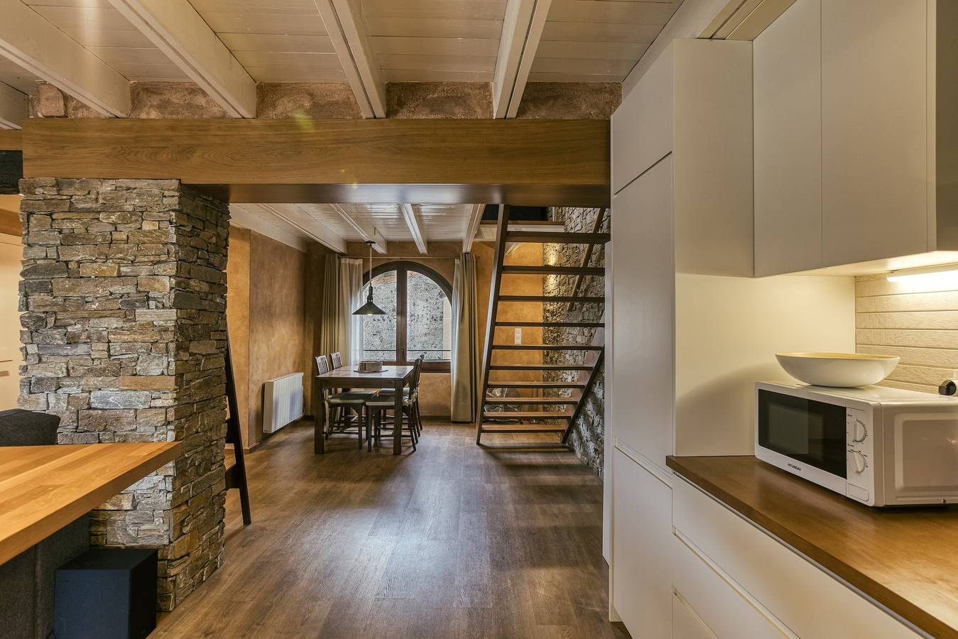 Appartement 'Comanegra' met Uitzicht op de Bergen, Wifi en Airconditioning, foto 15