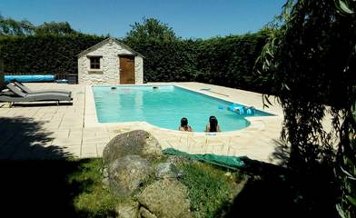 Cottage pour 3 personnes, avec jardin et piscine, animaux acceptés à Baraqueville