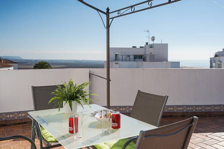 Apartamento entero, Terraza compartida con vistas impresionantes - Apartamento Sebastian 2 Alto in Conil de la Frontera, Costa de la Luz