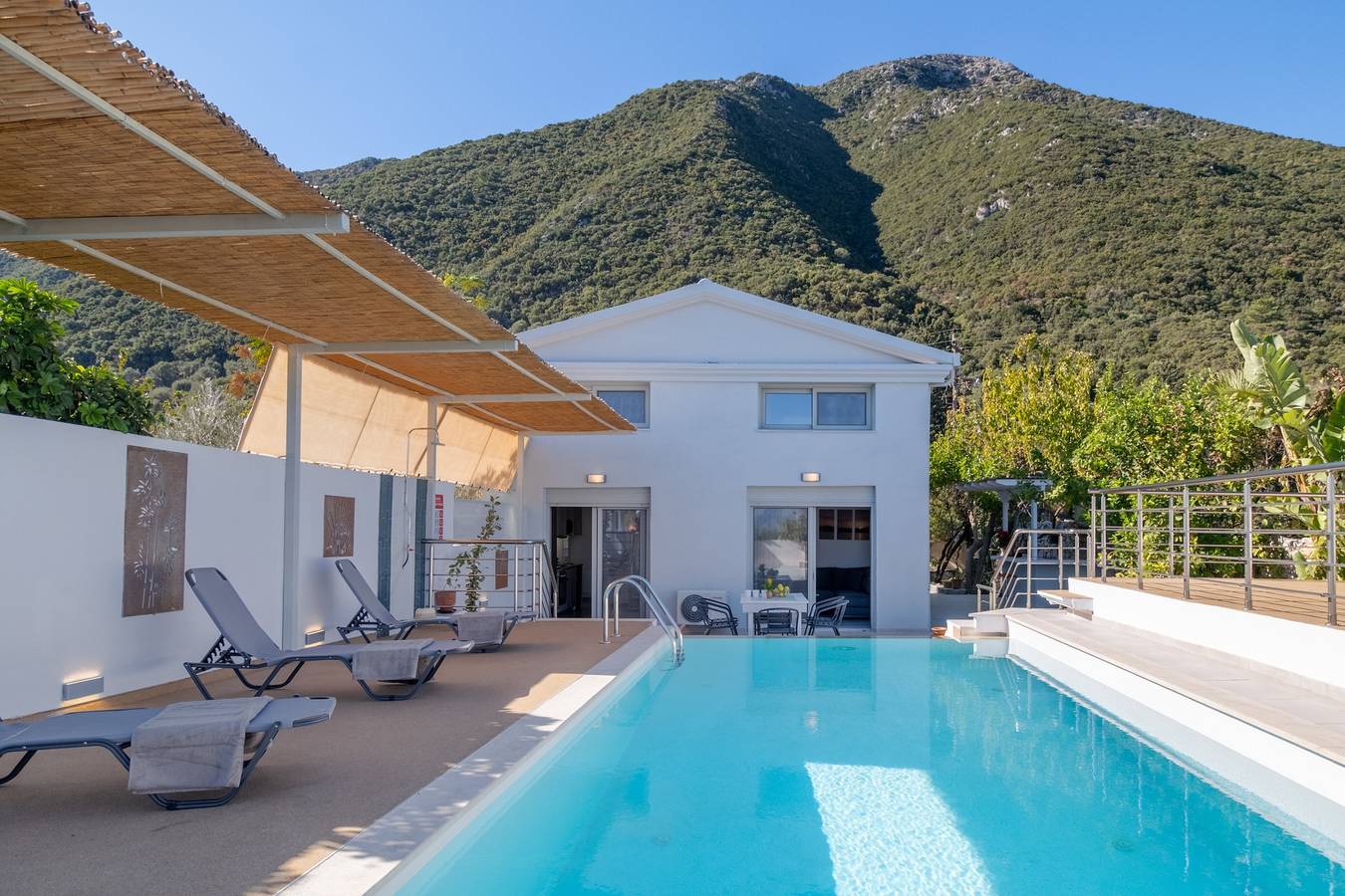 Villa 'Brandnew Exclusive  Lefkada Gr' with Sea View, Wi-Fi and Air Conditioning in Nikiana, Alexandros