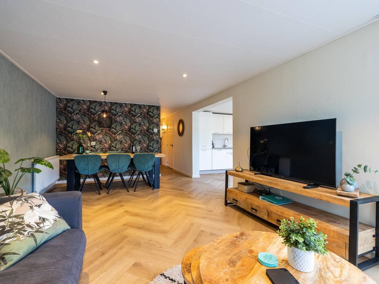 Prachtig chalet op camping met buitenzwembad in Regio Zwolle