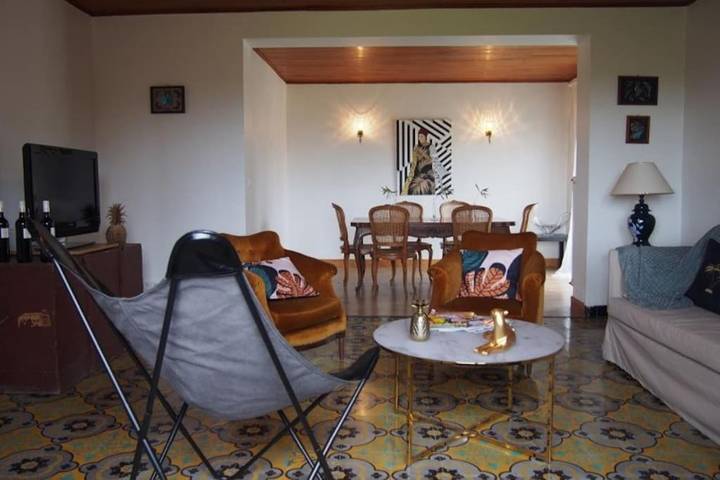 Location de vacances pour 8 personnes, avec vue et jardin à Coufouleux - 4