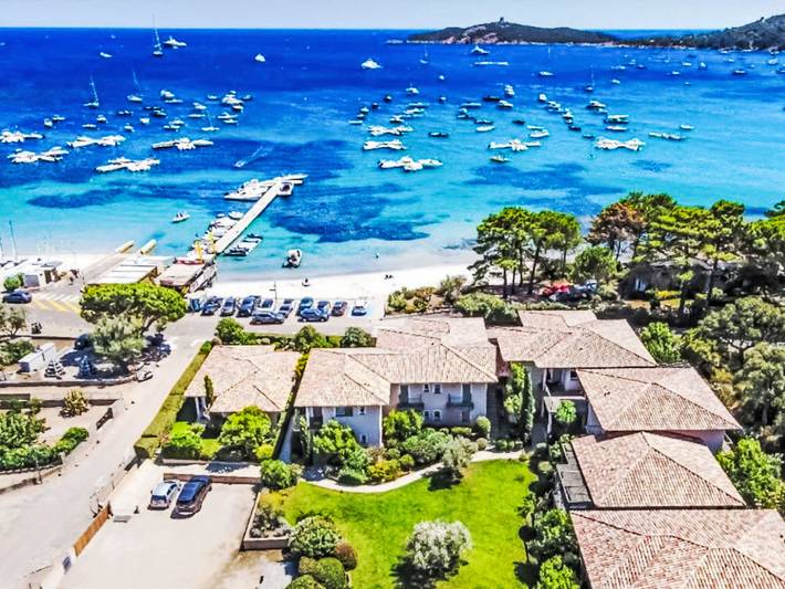 Gîte pour 6 personnes, avec Terrasse dans Plage de Pinarello