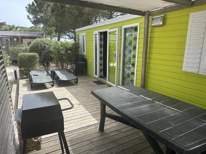 Camping pour 6 personnes, avec terrasse et vue ainsi que piscine et jardin à Le Barcarès - 3
