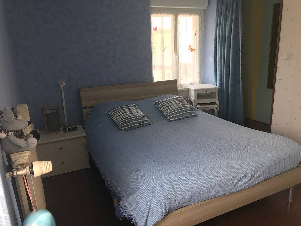 Chambre d'hôtes "La Ferme aux Chevaux" - Chambre bleue in Crevans-et-la-Chapelle-lès-Granges, Haute-Saône