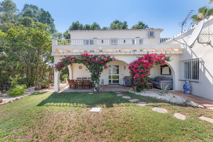 Villa 'Secreta' with Sea View, Wi-Fi, and Air Conditioning in Mijas Pueblo, Mijas