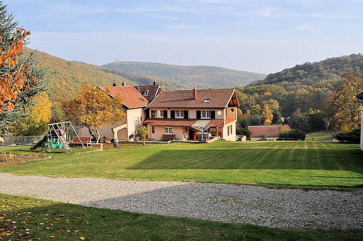 Gîte pour 6 personnes, avec jardin et terrasse, animaux acceptés à Rimbachzell