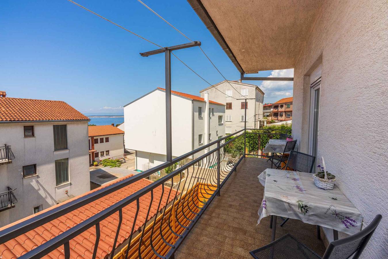 Entire vacation apartment, Holiday apartment with balcony and air conditioning in Crikvenica, Primorje-Gorski Kotar