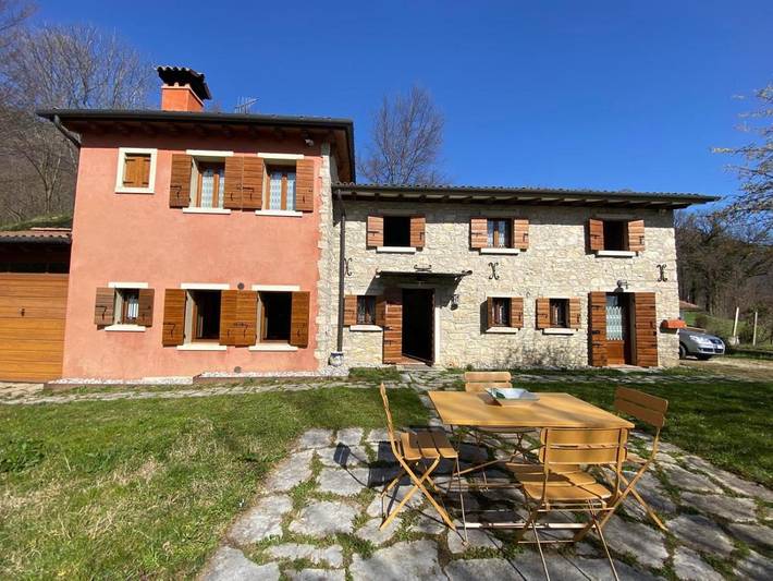 Location de vacances pour 6 personnes, avec vue et jardin, animaux acceptés à Follina - 3