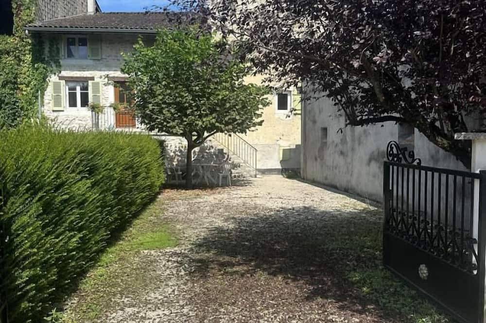 Location De Vacances pour 4 Personnes dans Poncin, Nantua